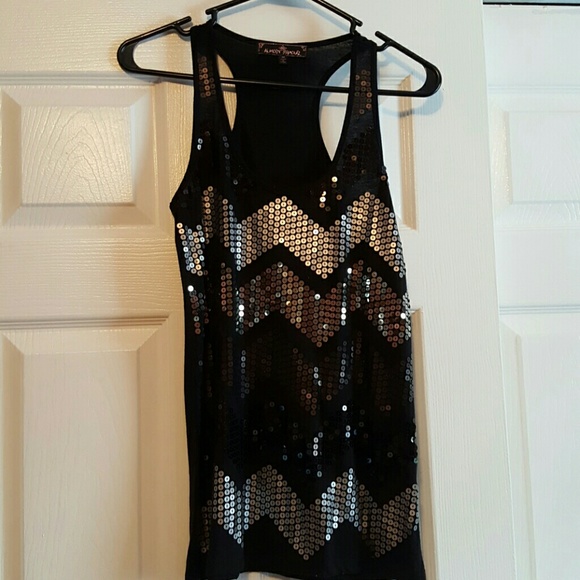 Beautiful Black Sequence Pattern Tank Top Size M