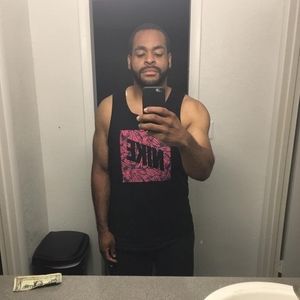 Meet your Posher, Derek