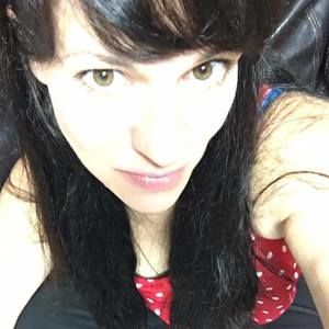 Meet your Posher, Chrissy