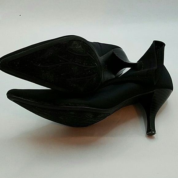 Black ankle boots / booties - Picture 3 of 6