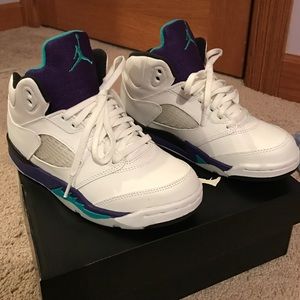 Retro Jordan Grape 5's