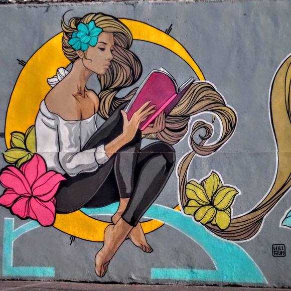 Meet your Posher, Em