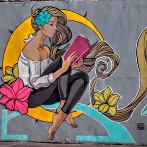 Meet your Posher, Em