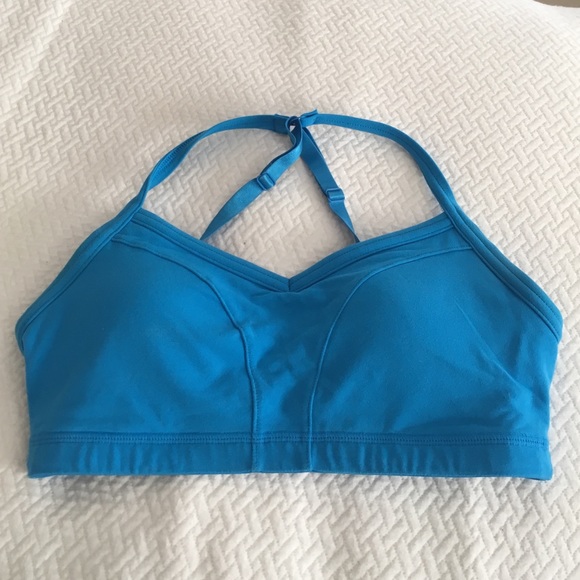 Lucy sports bra