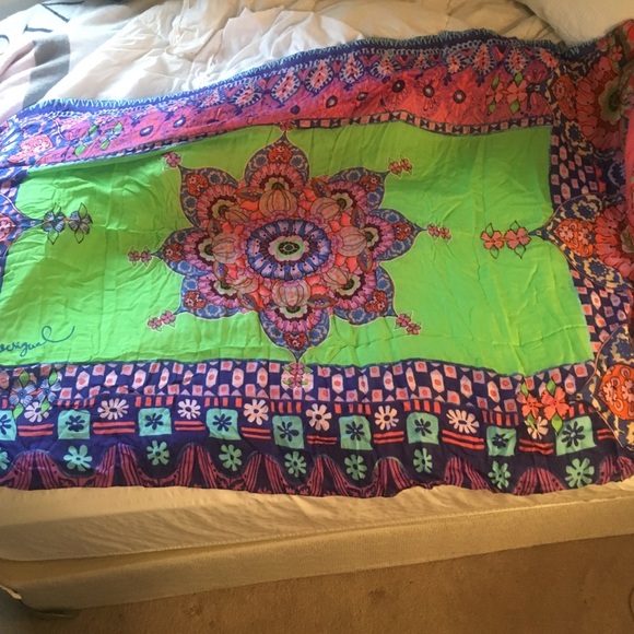 Very Rare Desigual Fashion Week Scarf