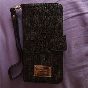 Authentic Michael Kors folio case 6s plus