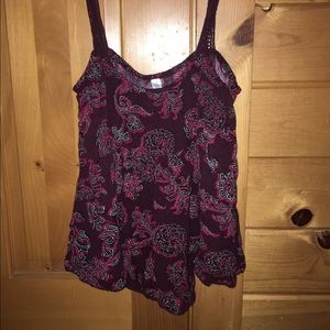Cute maroon tank