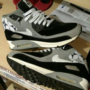 NIKE Air Max Size 10