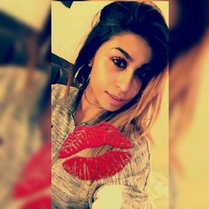 Meet your Posher, Karolina