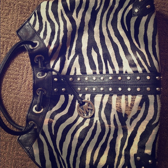 Authentic Michael Kors Zebra print sac