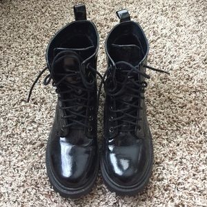 Black combat Boots