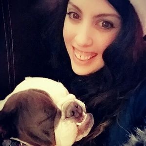 Meet your Posher, Christina