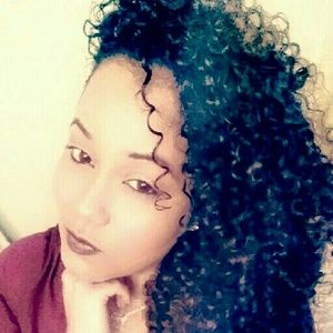 Meet your Posher, Juliette