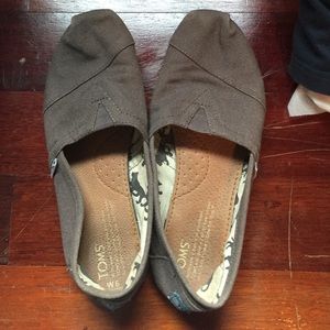 Grey TOMS