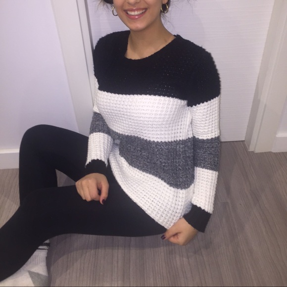 Comfy Winter Sweater!! - Picture 2 of 3