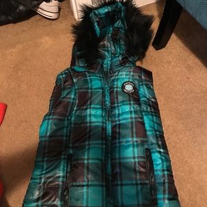 Aeropostale vest fur hood