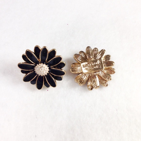 🆕 Kate spade daisy earrings - Picture 6 of 6
