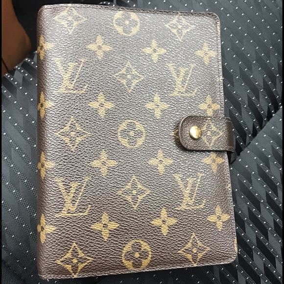 Louis Vuitton Agenda MM