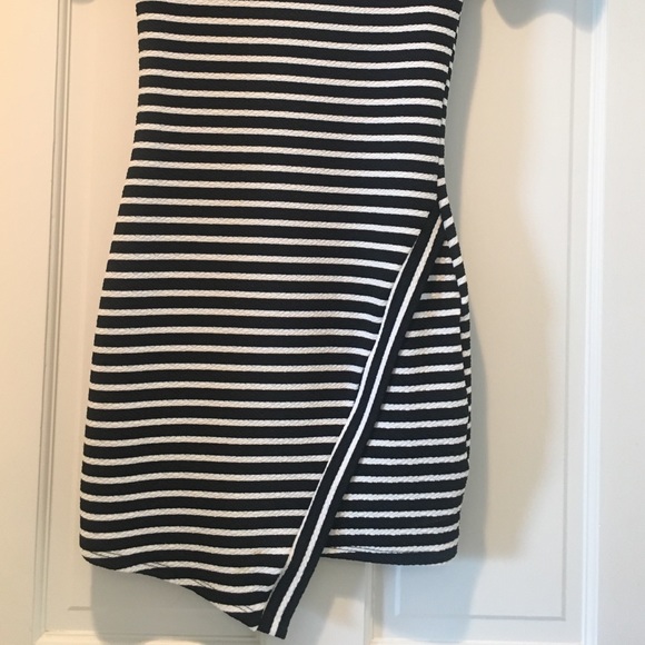 Gab & Kate Striped Dress - Picture 2 of 3