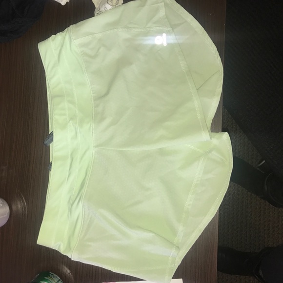 OISELLE RUNNING SHORTS