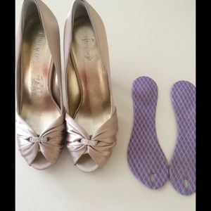 Nine West Nude Pumps