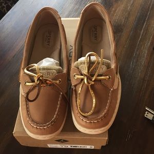 New Sperry shoes 7m