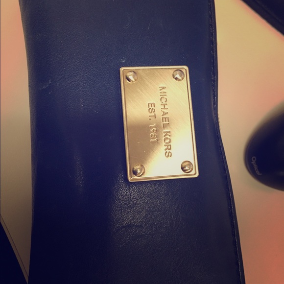 Michael Kors button Wallet (matches blue purse)🎉