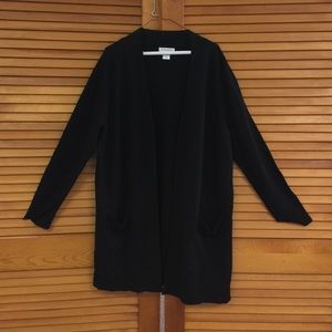 Black cardigan with pockets