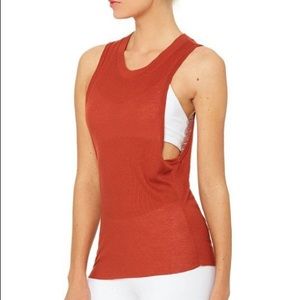 Alo yoga heat wave tank size small