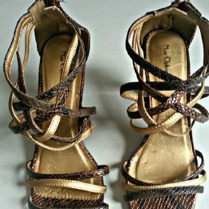 Nue Editions shoes