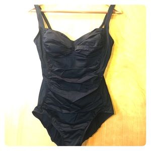 NWOT Croft & Barrow black one piece swimsuit