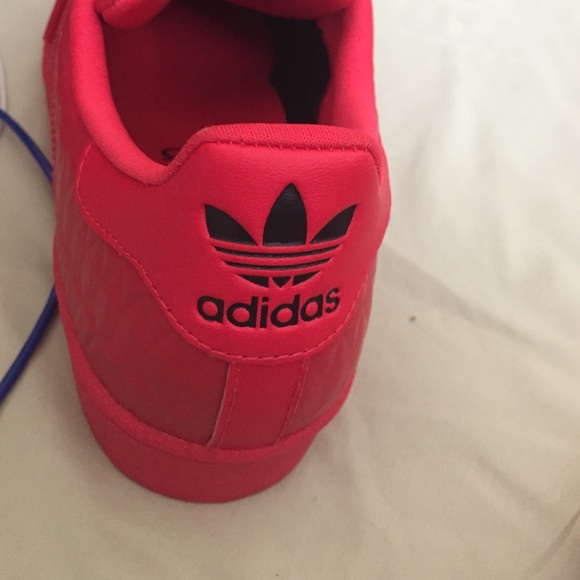 Shoes - Picture 2 of 4
