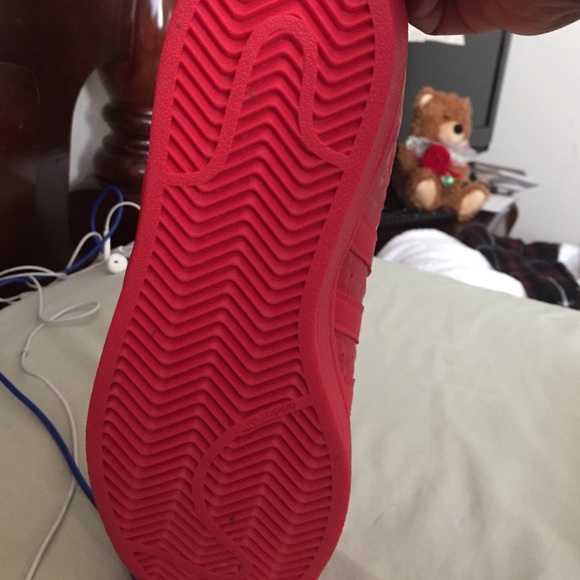Shoes - Picture 4 of 4