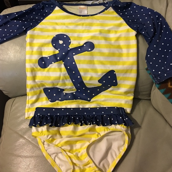 Gymboree girls bathing suit 👙