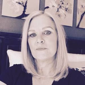 Meet your Posher, Carrie