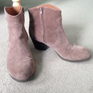 Adorable Lucky Brand Booties!