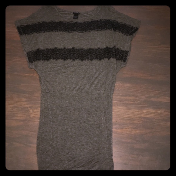 Grey w/ lace tunic