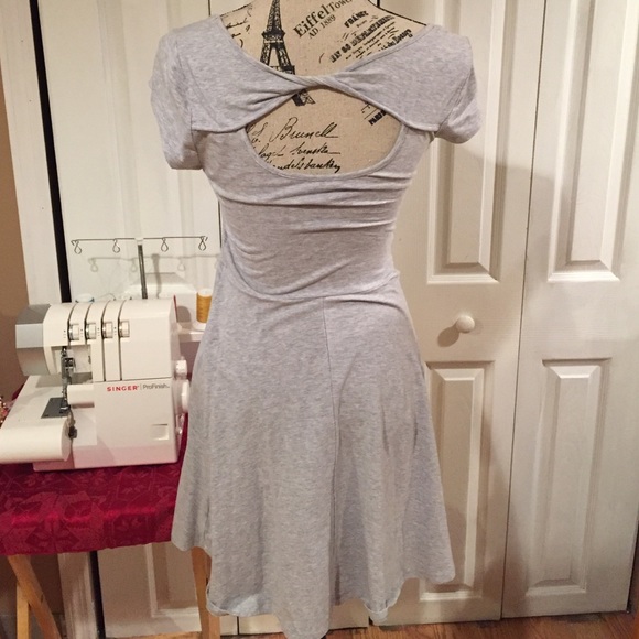Grey dress - Picture 2 of 2