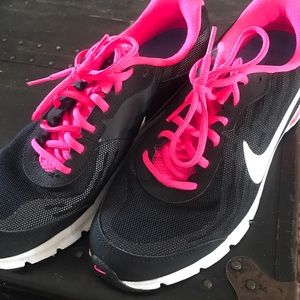 ***SOLD***Nike Reax 9 Sz 9