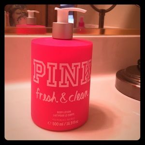 Fresh and clean VS Pink lotion