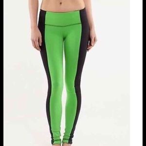 Black & Green LuluLemon spandex pants