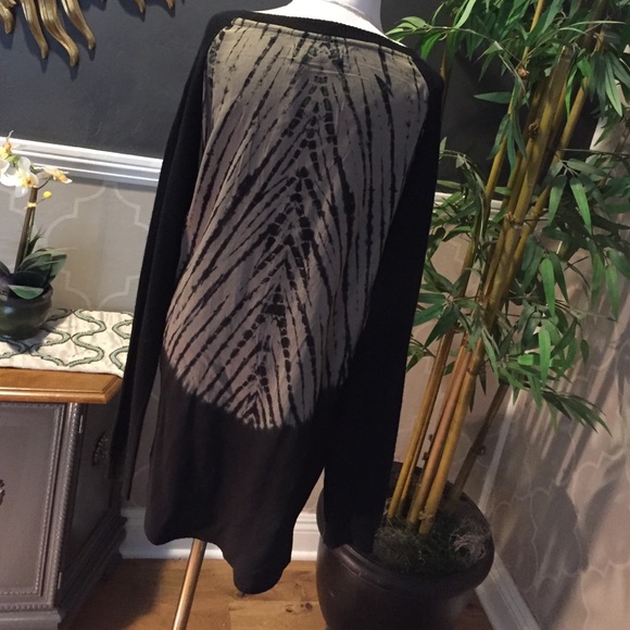 Religion size large black high low sweater