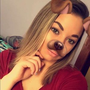 Meet your Posher, Monica