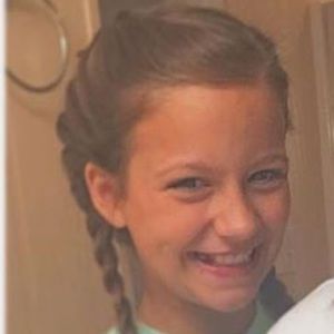 Meet your Posher, Ella