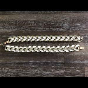 White and gold bracelet
