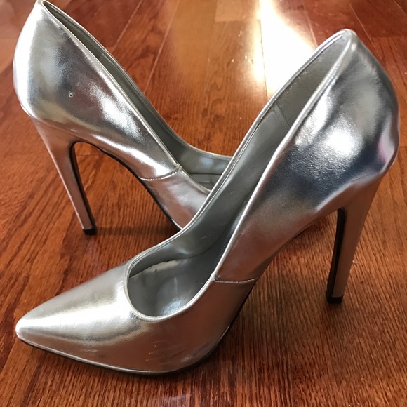 Metallic Stiletto Heels - Picture 2 of 3