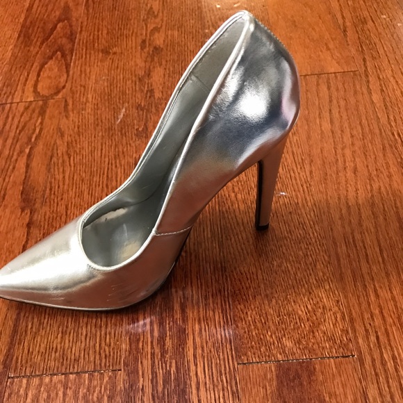 Metallic Stiletto Heels - Picture 3 of 3
