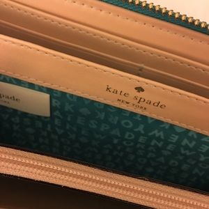 🐠NEW! Kate Spade wallet.Turquoise w/gold zipper