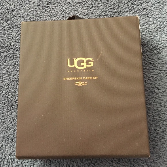 UGG cleaning kit