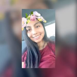 Meet your Posher, Mireya